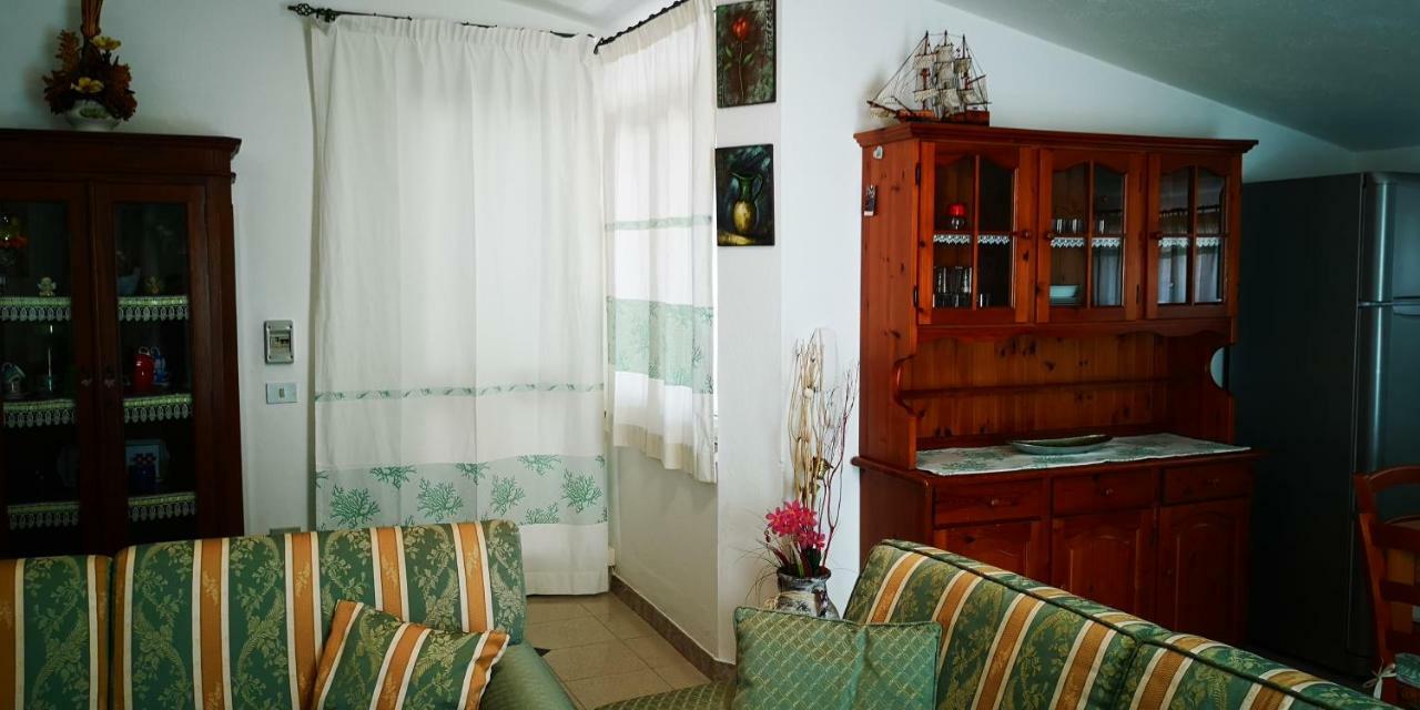 Casa Vacanza Giulia Budoni Exterior foto
